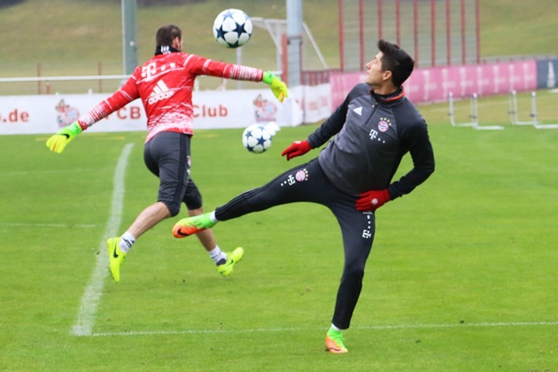 Ảnh bài viết Chùm ảnh: Sao Bayern đội rét, sẵn sàng tiếp Arsenal