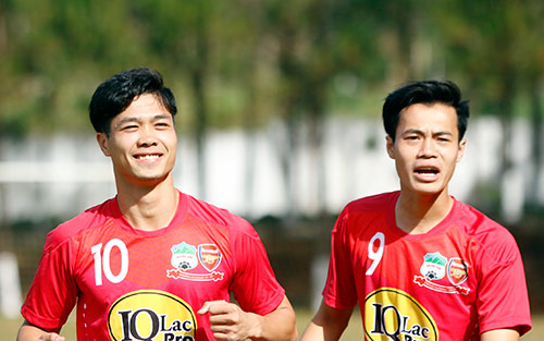 Công Phượng và Văn Toàn: Những thỏi nam châm nghịch nhau
