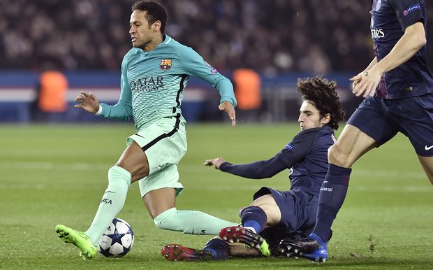 "Địa chấn" trên đất Pháp, PSG vùi dập Barca 4 bàn không gỡ