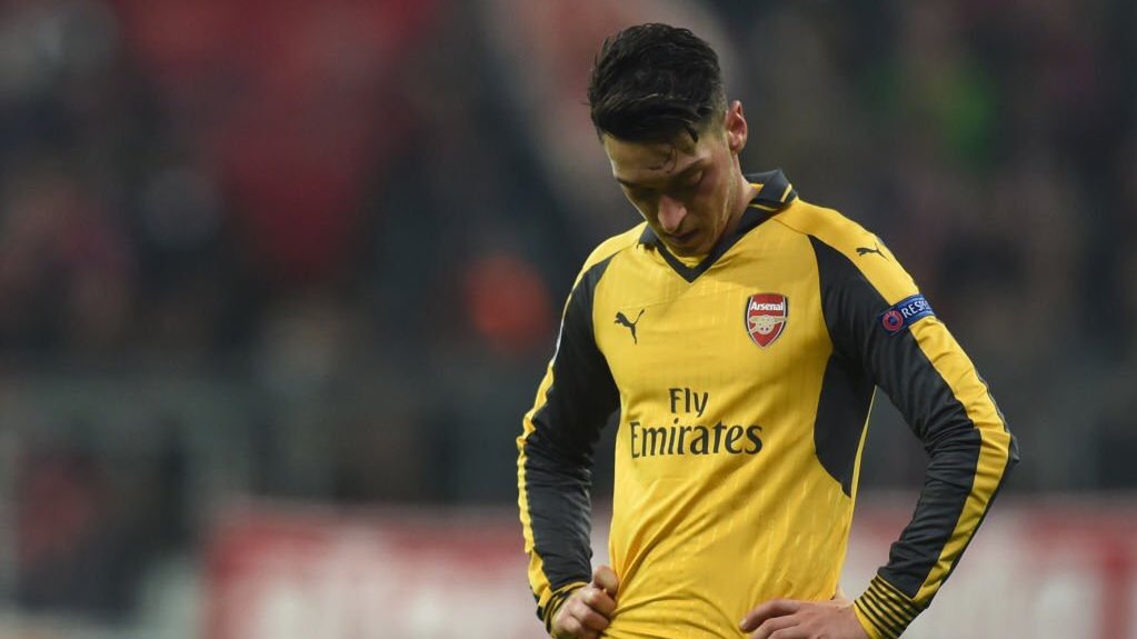 Ảnh bài viết Khi Oezil tàng hình ở trận Bayern - Arsenal