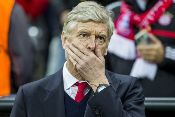 Roy Keane "chọc ngoáy" vào nỗi đau của Arsenal