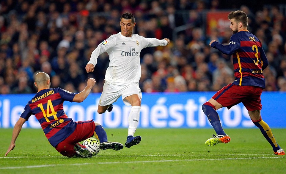 5 "hung thần" đích thực của Barca: Đầy rẫy huyền thoại Real Madrid