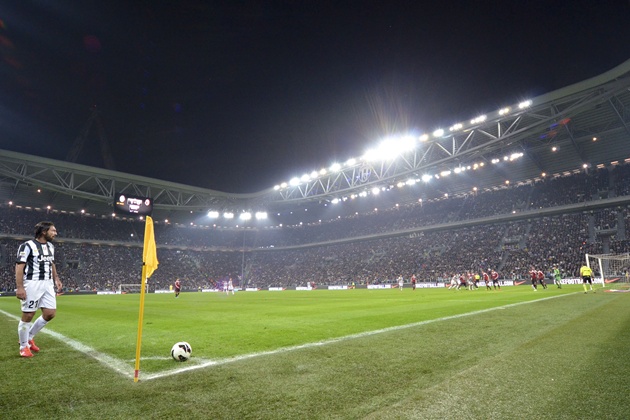 Ảnh bài viết Top 10 tình huống làm bàn khó tin từ chấm phạt góc 