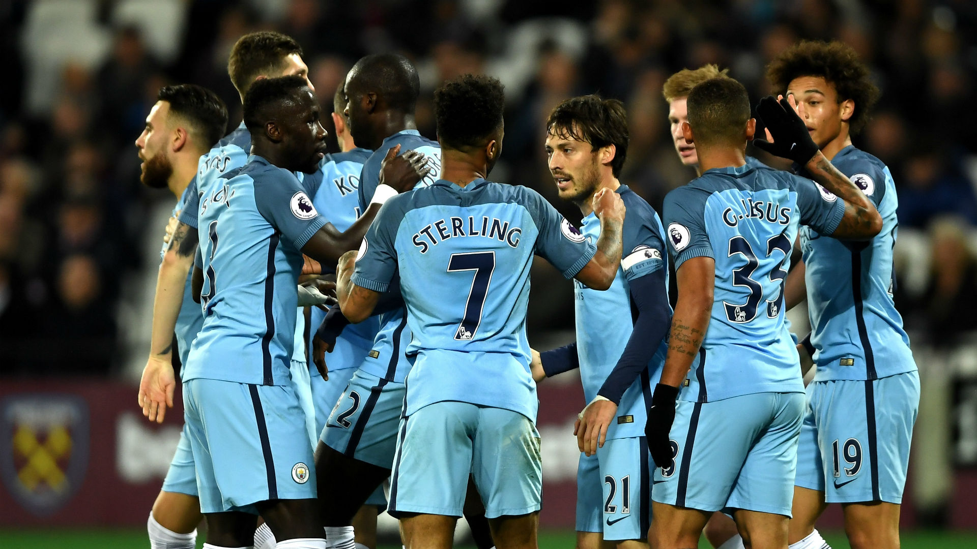 22h00 ngày 18/02, Huddersfield vs Man City: Không được phép chủ quan