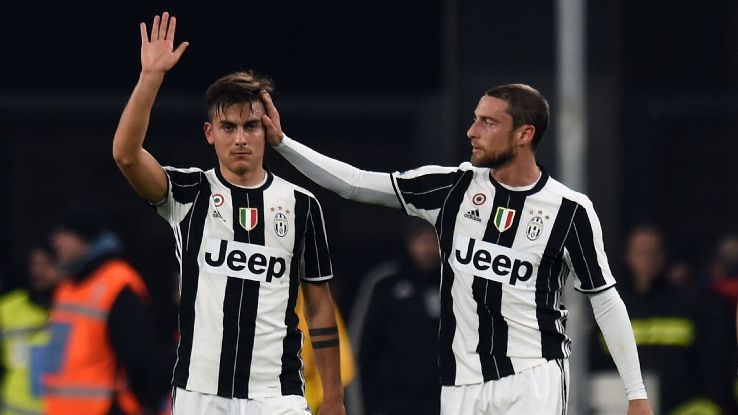 Allegri: 'Scudetto đã xa, Champions League còn xa hơn'