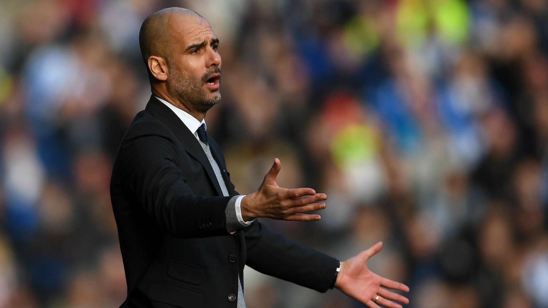 Bị "nhược tiểu" cầm chân, Pep Guardiola nói gì?