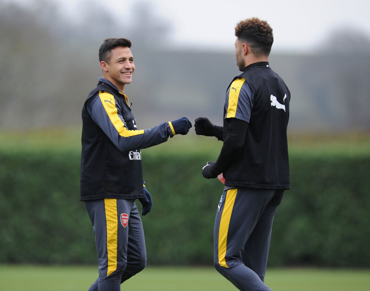 Ảnh bài viết Chùm ảnh: Dàn sao Arsenal cười tươi trong tâm bão