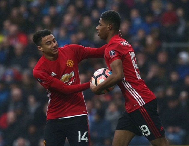 TRỰC TIẾP Blackburn 1-2 Man Utd: Ibra lên tiếng (Kết thúc)