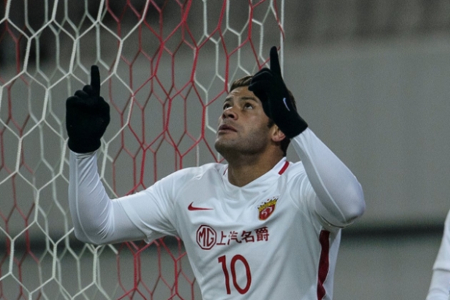 Hulk nã pháo giúp đại gia Trung Quốc vượt khó ở cúp châu Á
