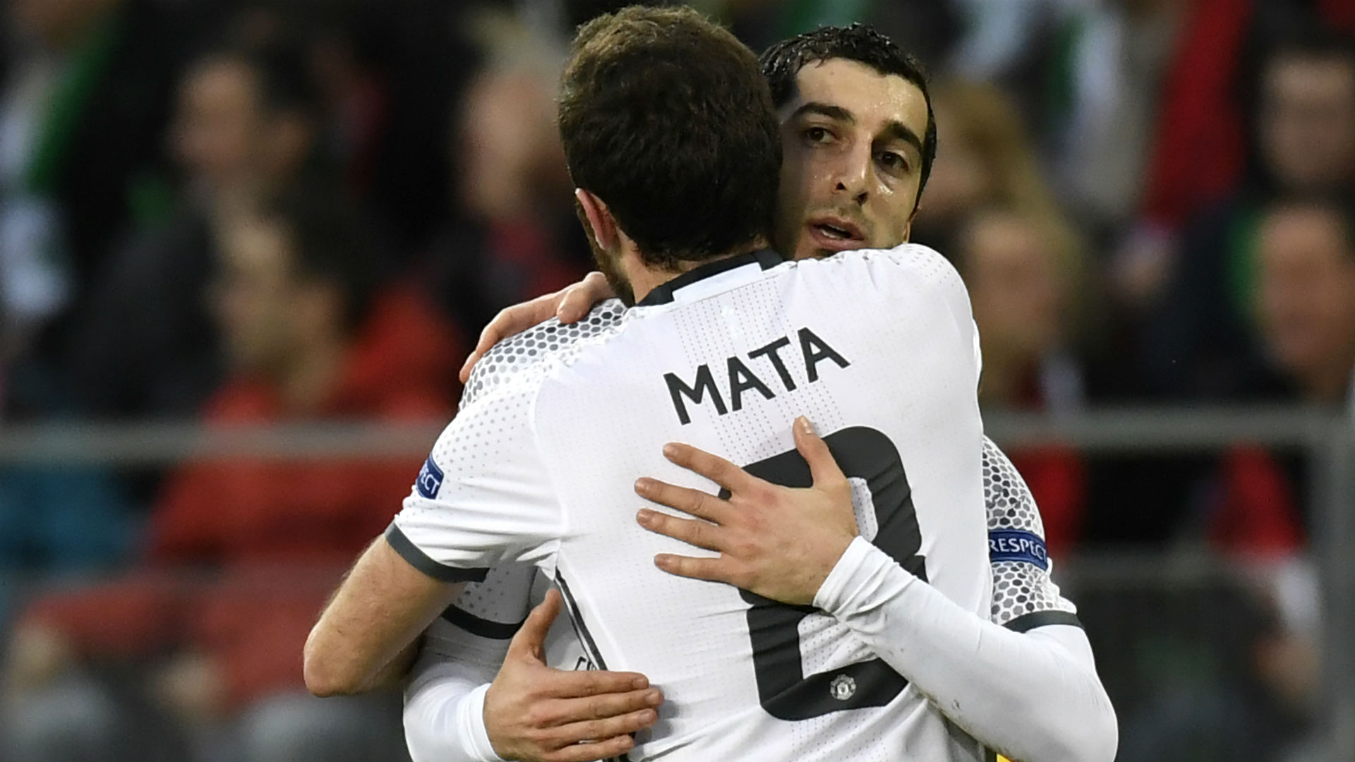 Man United nhận hung tin sau chiến thắng Saint-Etienne
