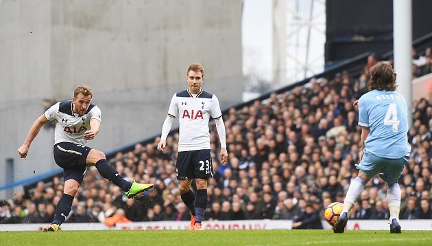 Ảnh bài viết Chùm ảnh: Hat-trick của Harry Kane giúp Tottenham hủy diệt Stoke City