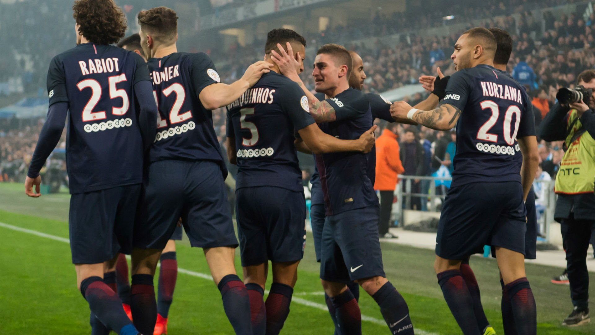 Hủy diệt Marseille với tỉ số không tưởng, PSG phả hơi nóng vào Monaco
