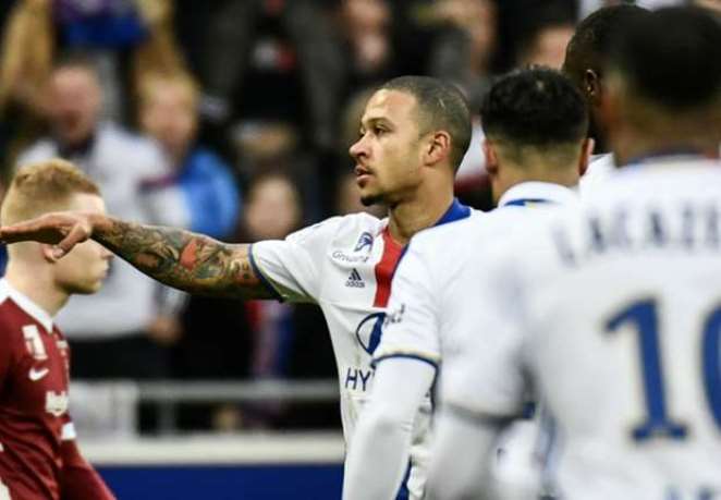 Lập cú đúp, Memphis Depay 'nổ' hết mình