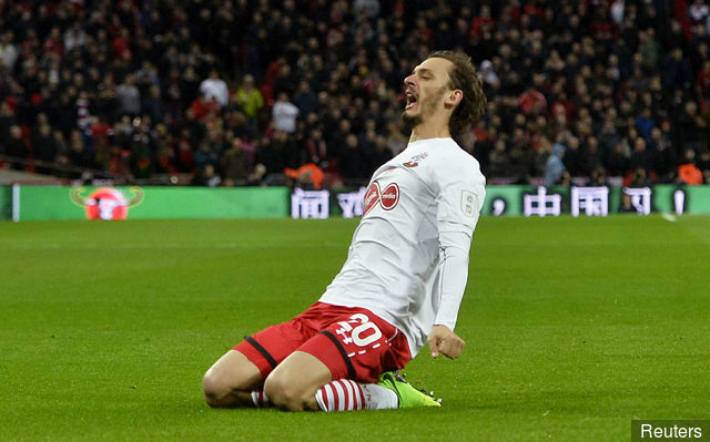 Ảnh bài viết Mượn Gabbiadini, CĐV Tottenham trêu chọc đội nhà