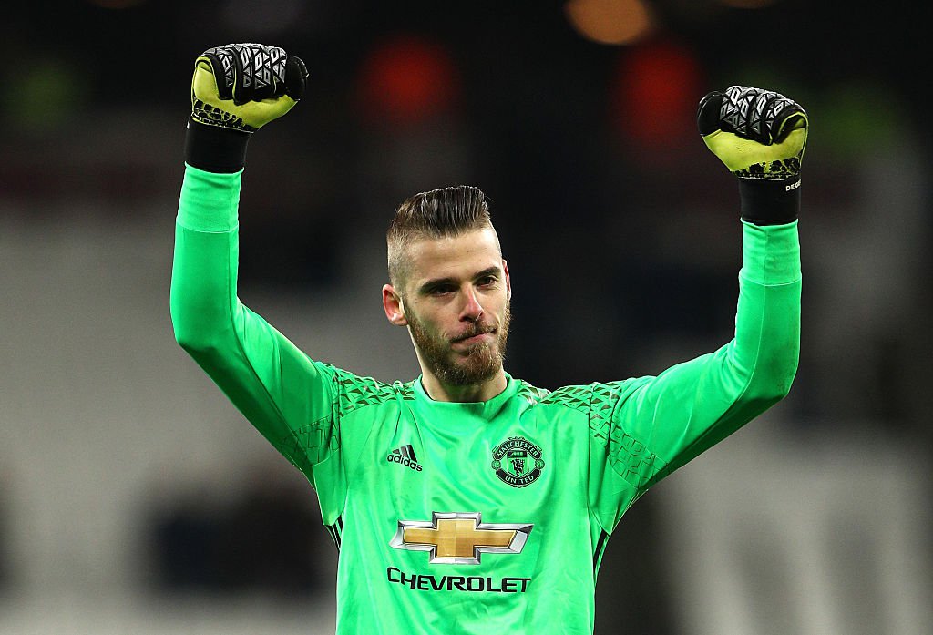 Ảnh bài viết De Gea có cơ hội sánh ngang Schmeichel, Van der Sar