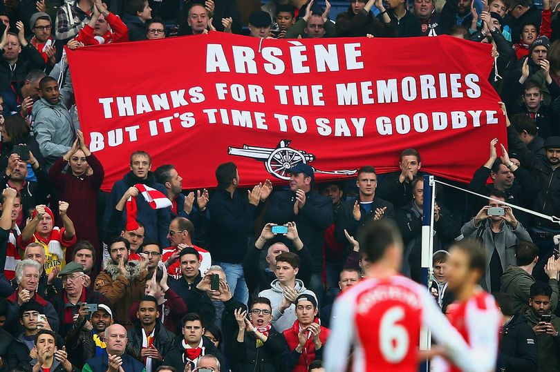 Ảnh bài viết CĐV Arsenal, Liverpool bắt tay nhau trước đại chiến