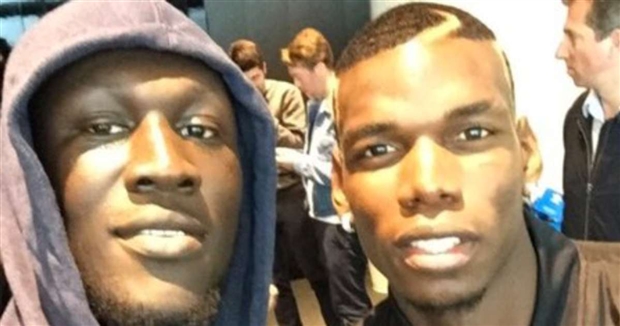 Chùm ảnh: Man Utd đón bạn quý của Pogba tại Carrington