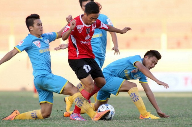 17h ngày 4/3, Sanna Khánh Hòa BVN vs Long An: Khách lâm nguy