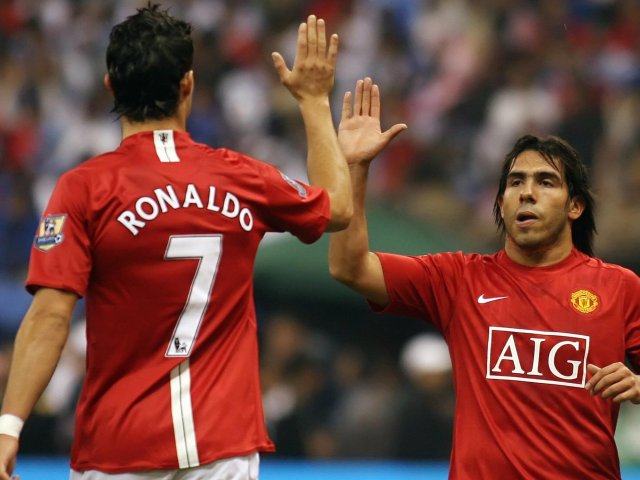Ảnh bài viết CHÍNH THỨC: Ronaldo, Tevez được mời gọi trở lại Old Trafford đầu mùa Hè