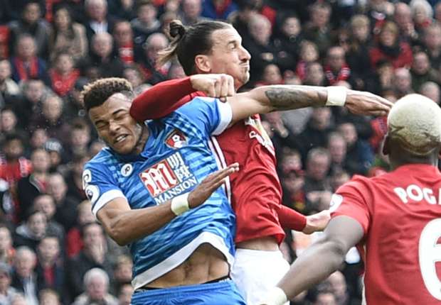 Đạp đầu Ibrahimovic, 'đồ tể' kêu oan