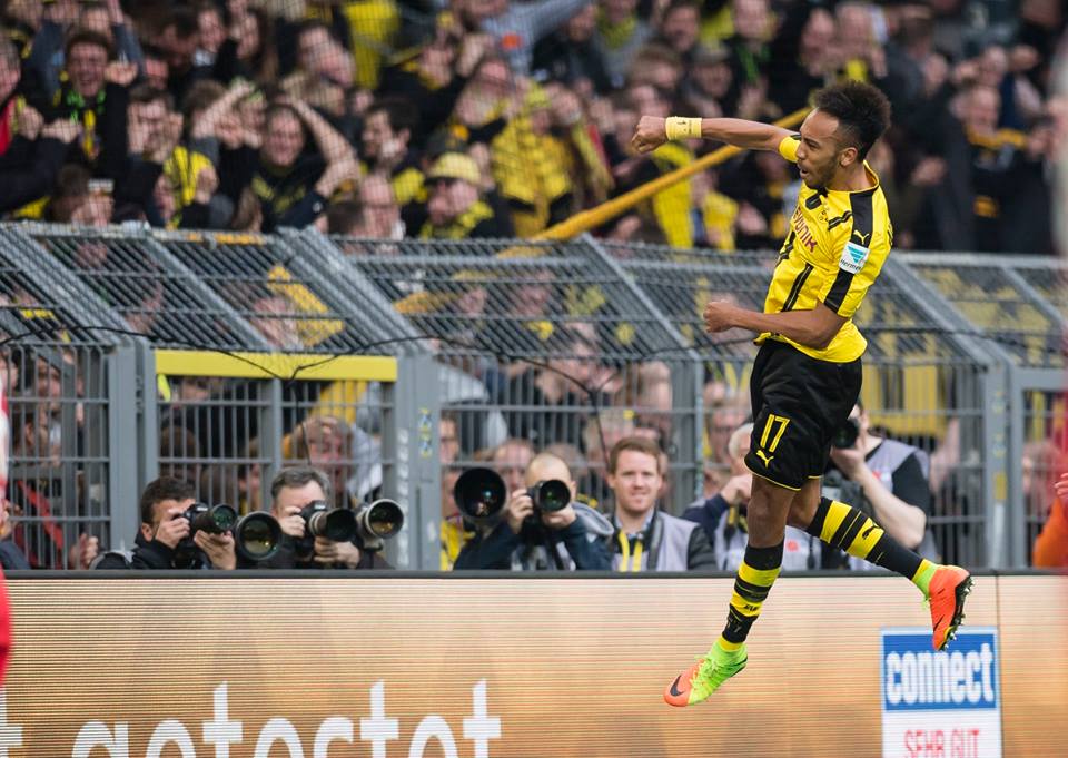 Ảnh bài viết 5 điểm nhấn Dortmund 6-2 Leverkusen: Vua vòng cấm Aubameyang; Benfica đang run sợ
