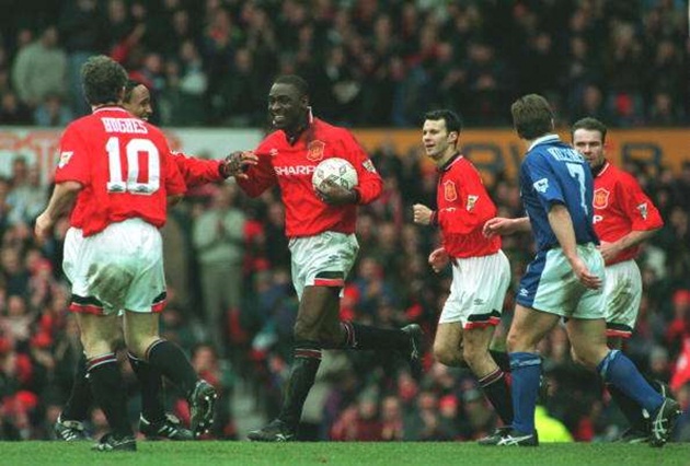 Những kỷ lục ai cũng sợ ở Ngoại hạng Anh (Phần 1): Hung thần Man United