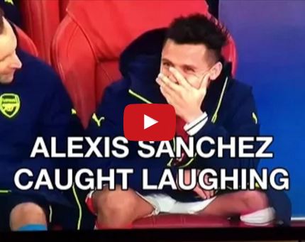 Ảnh bài viết Alexis Sanchez vô tư cười tươi khi Arsenal thua thảm
