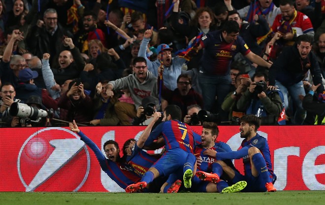 Sân Nou Camp, Barcelona và 'cơn điên' lịch sử