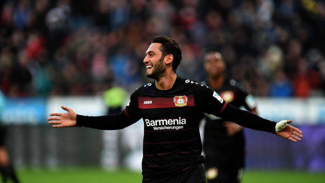 Ảnh bài viết Hakan Calhanoglu - Vua sút phạt tại Bundesliga