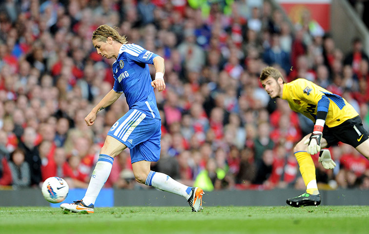 Ảnh bài viết Pha bỏ lỡ lịch sử của Torres trước M.U