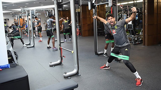 Ảnh bài viết Chelsea tích cực tập gym, chờ màn tiếp đón Man United