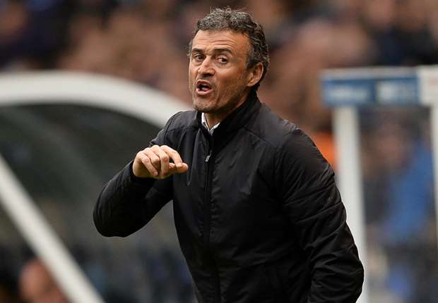 HLV Enrique: "Cầu thủ Barca còn trên mây"