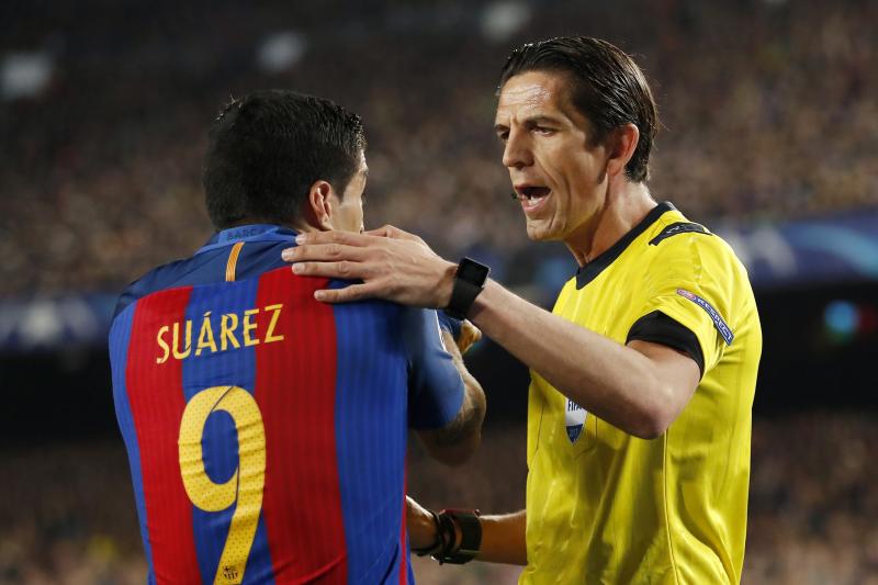 Bức xúc trọng tài Aytekin, PSG gửi 'tấu chương' cho UEFA