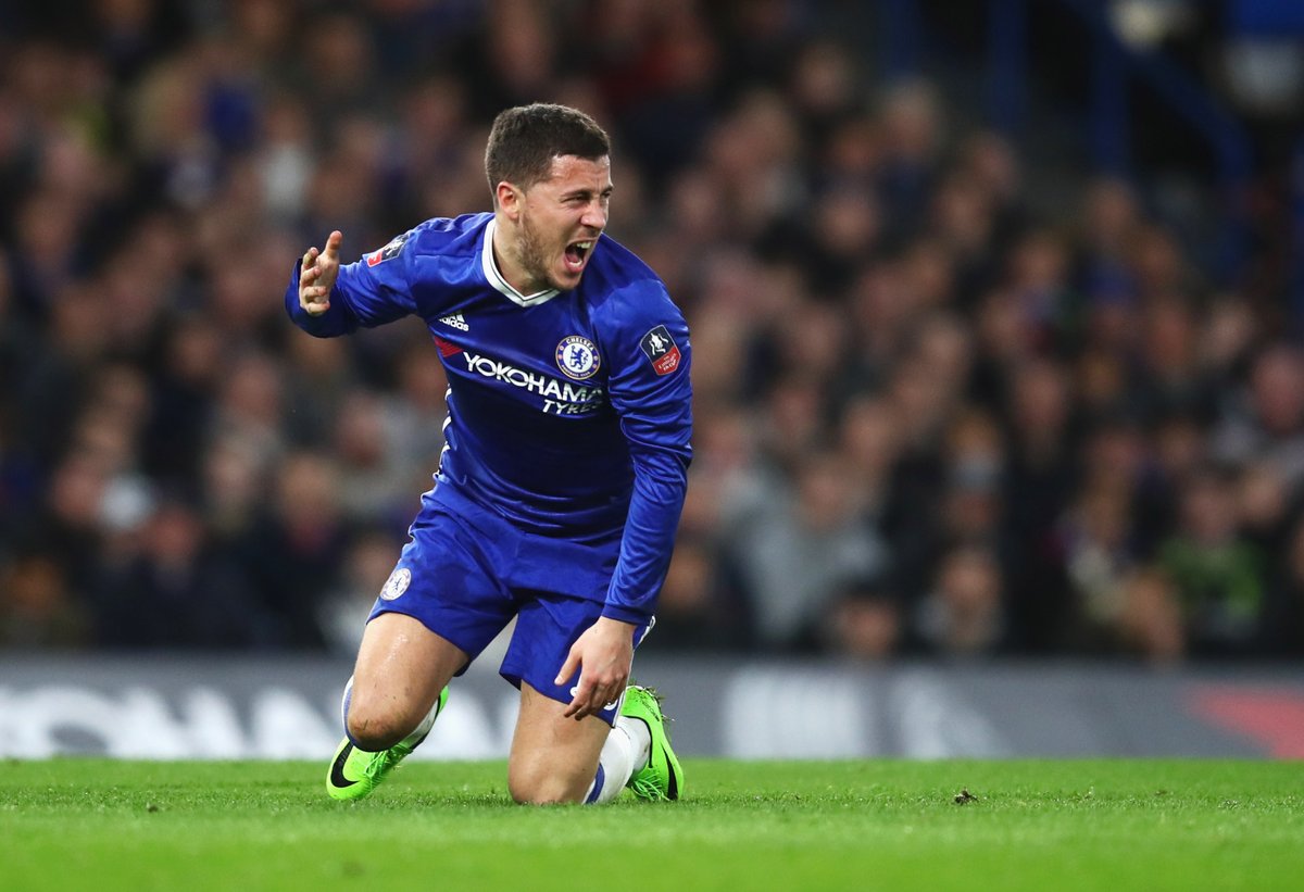 Conte TỐ Man Utd triệt hạ Hazard