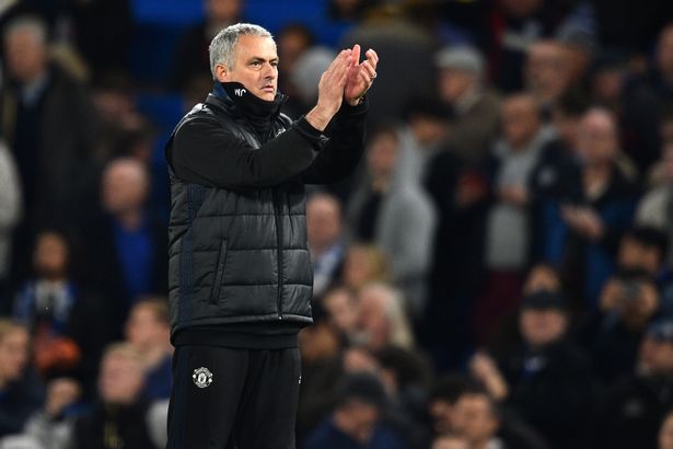 Mourinho ngoa ngoắt, ám chỉ sao Chelsea phản bội?