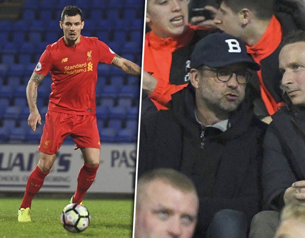 Ảnh bài viết Chùm ảnh: Klopp lặn lội xem đội trẻ, chờ tin vui từ Lovren