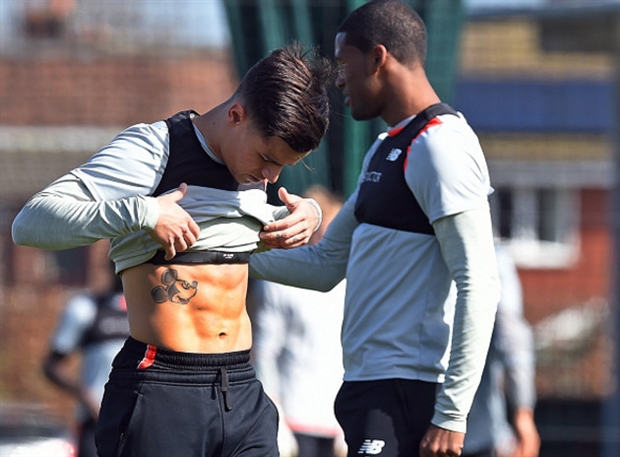 Ảnh bài viết Coutinho khoe 6 múi, Klopp toe toét cười dưới trời nắng nóng