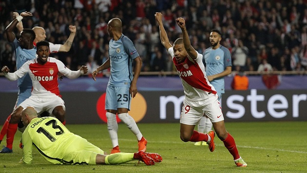 Pep mắc sai lầm, Man City gục ngã trước cửa thiên đường