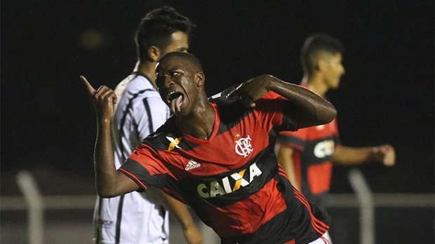 Ảnh bài viết Barca, Real đối đầu trong cuộc đua giành sao trẻ Brazil