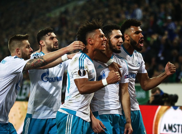 Ngược dòng ngoạn mục, Schalke 04 hiên ngang tiến vào Tứ kết