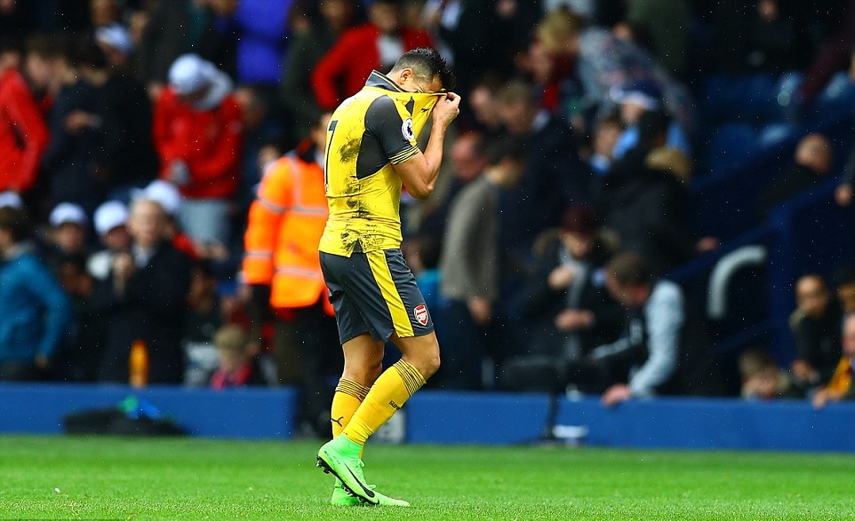 Ảnh bài viết Arsenal thua sốc: Tất cả là lỗi của... Paul Merson