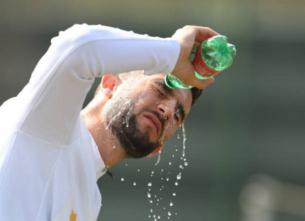 Ảnh bài viết Dàn sao Inter liên tục tiếp nước dưới trời nắng nóng