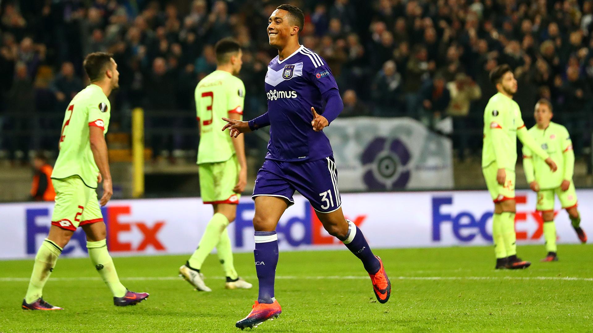 Youri Tielemans - cái tên có thể cản bước vô địch của M.U