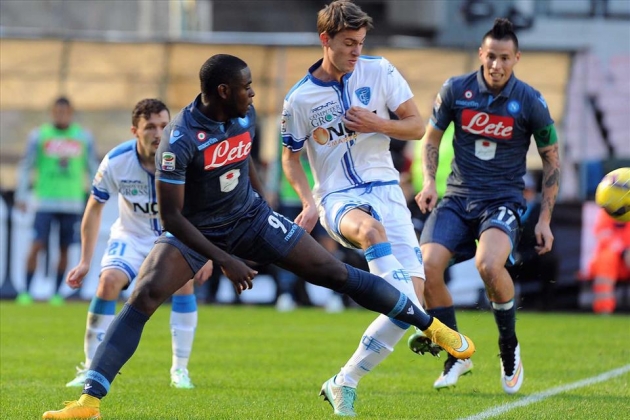 Hiệp 2 mơ ngủ, Napoli suýt trả giá trước Empoli