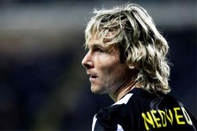 Ảnh bài viết Tài năng làm mê đắm lòng người của Pavel Nedved