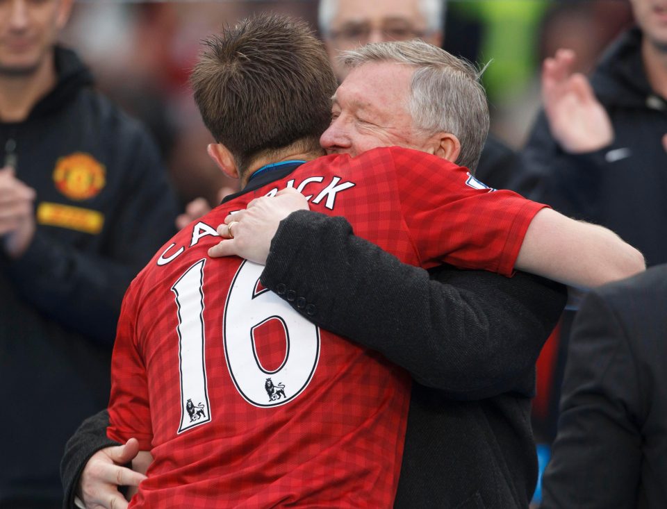 Ảnh bài viết CHÍNH THỨC: Sir Alex cầm quân M.U trong trận đấu tôn vinh Carrick