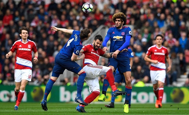 Sau vòng 29 NHA: Ngày tàn của Wenger; Man Utd 'cầu được, ước thấy'