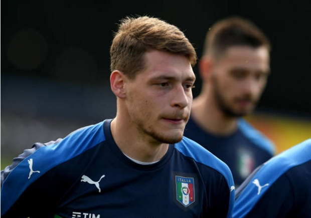 Ảnh bài viết 'Chân sút 100 triệu' đầy căng thẳng khi khoác áo Azzurri