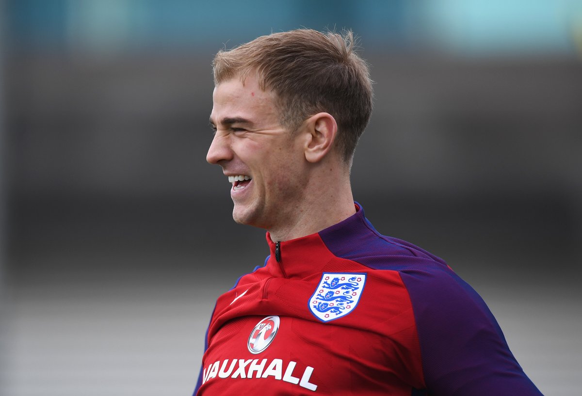 Huyền thoại Anh chê Guardiola vì Joe Hart