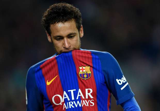 'Neymar là gã chỉ chạm nhẹ đã ngã lăn quay'